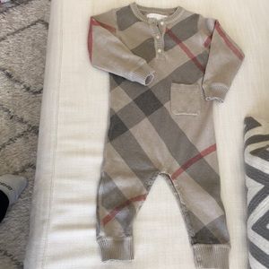 Authentic Burberry cashmere blend jumper
